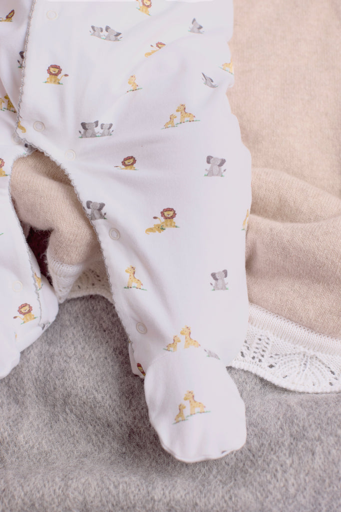 How to Dress Your Baby in Winter: The Complete Guide – Trotters  Childrenswear