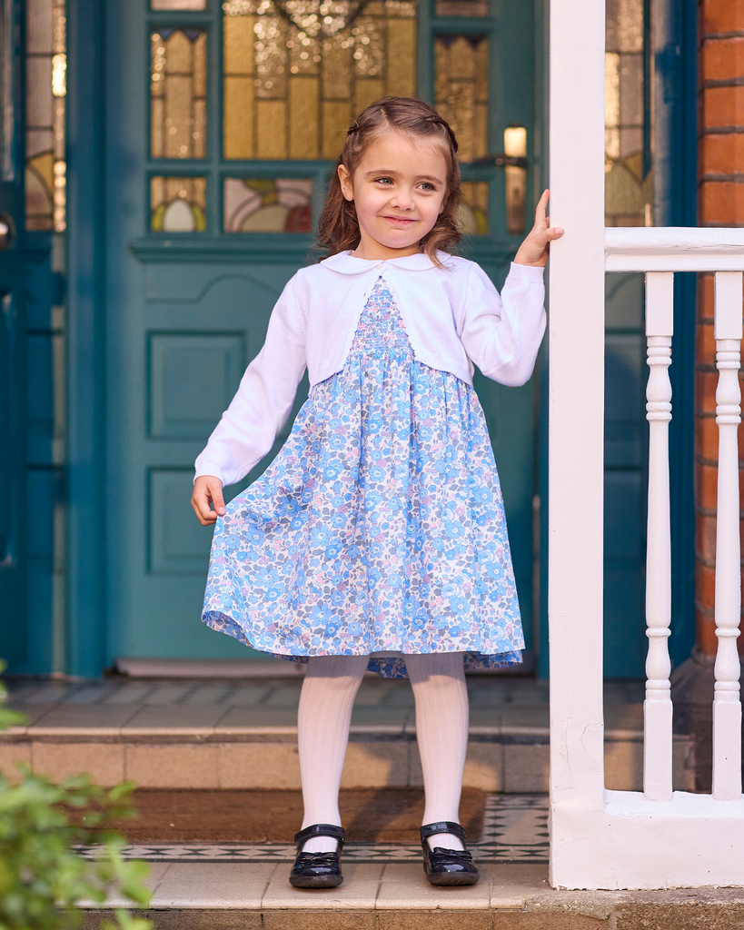 princess charlotte bridesmaid dress Let's just let the photos speak on who is a better expert on "Couture" I am wondering why this is such a big story??? What do y'all think? : r/SaintMeghanMarkle