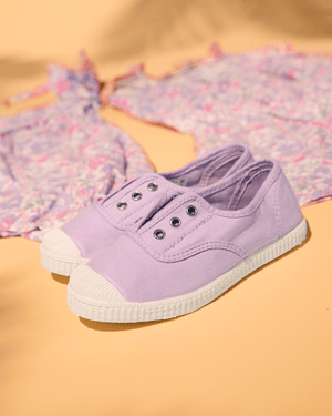 Hampton Canvas Canvas Shoes Hampton Canvas Plum Plimsolls in Lavender