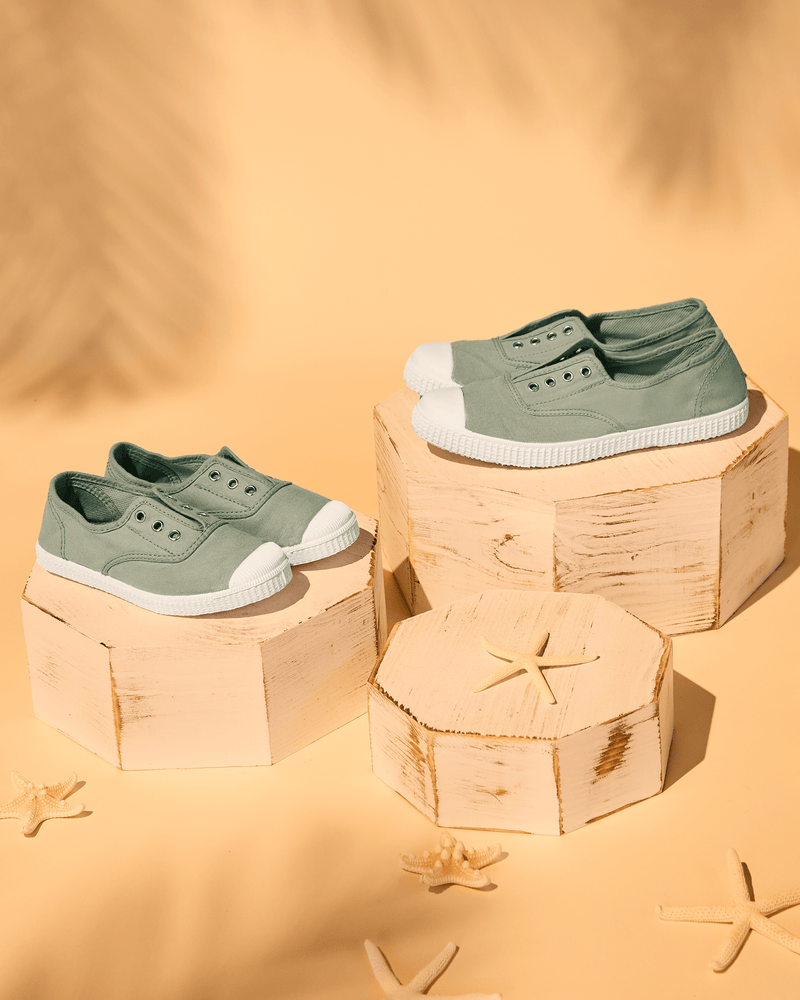 Hampton Canvas Canvas Shoes Hampton Canvas Plum Plimsolls in Olive