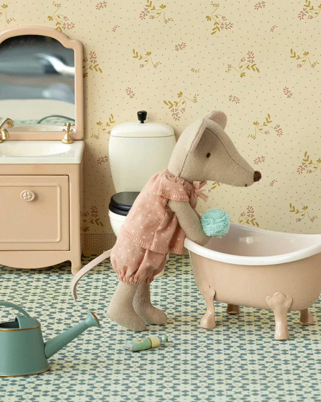 Maileg Toy Maileg Mouse Bathtub in Rose