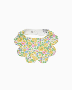 Lapinou Bib Scalloped Bib in Yellow Betsy