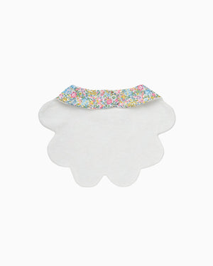 Lapinou Bib Scalloped Bib in Emma & Georgina