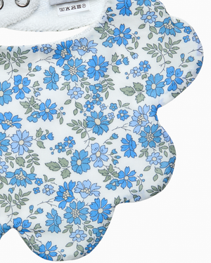 Lapinou Bib Scalloped Bib in Blue Capel