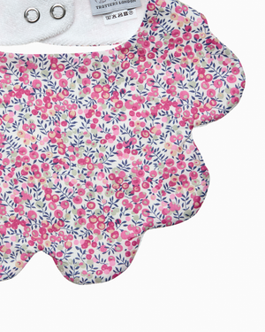 Lapinou Bib Scalloped Bib in Pink Wiltshire