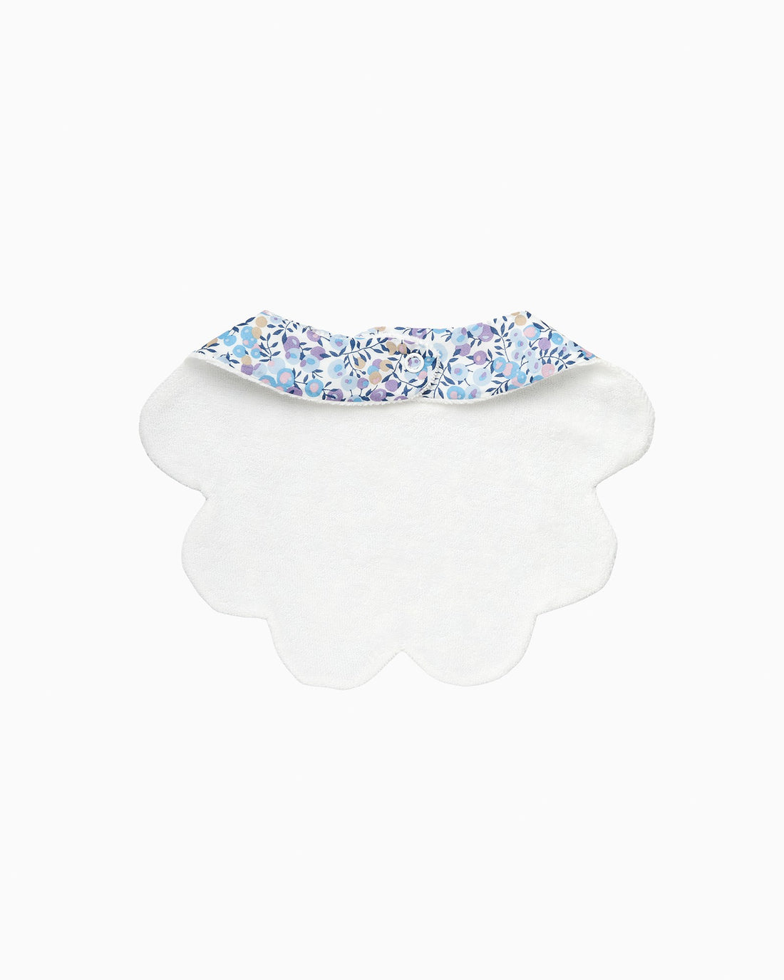 Lapinou Bib Scalloped Bib in Lilac Wiltshire