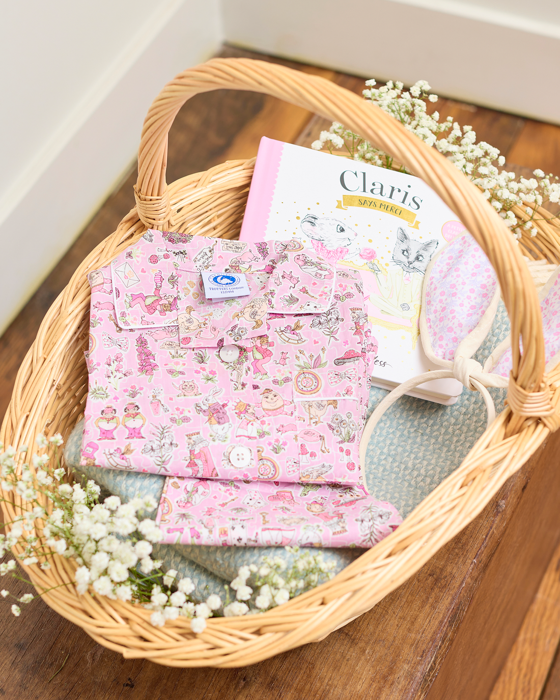 Original Pyjama Company Pyjamas Alice Wonderland Pyjamas