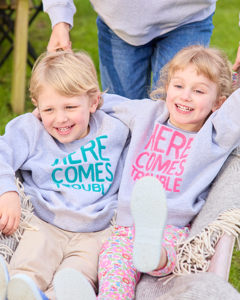 Chelsea Clothing Company Sweatshirt Here Comes Trouble Sweatshirt in Grey/Green