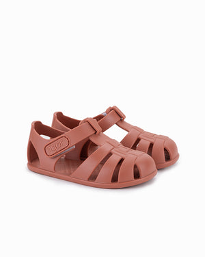 Igor Sandals Igor Nemo Fisherman Sandal in Rosa
