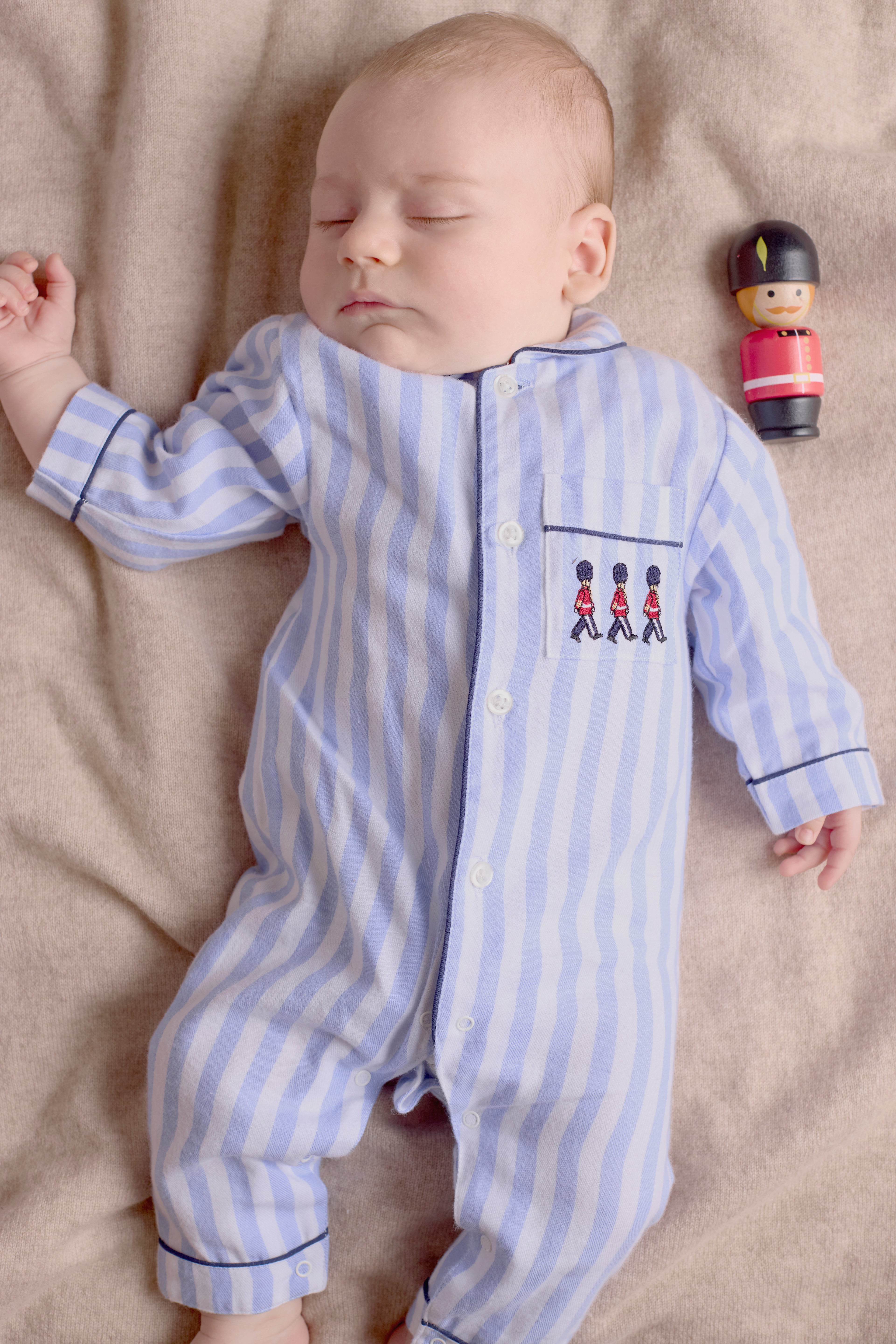 How to Dress Your Baby in Winter: The Complete Guide Trotters Childrenswear How to Dress Your Baby in Winter: The Complete Guide Trotters Childrenswear