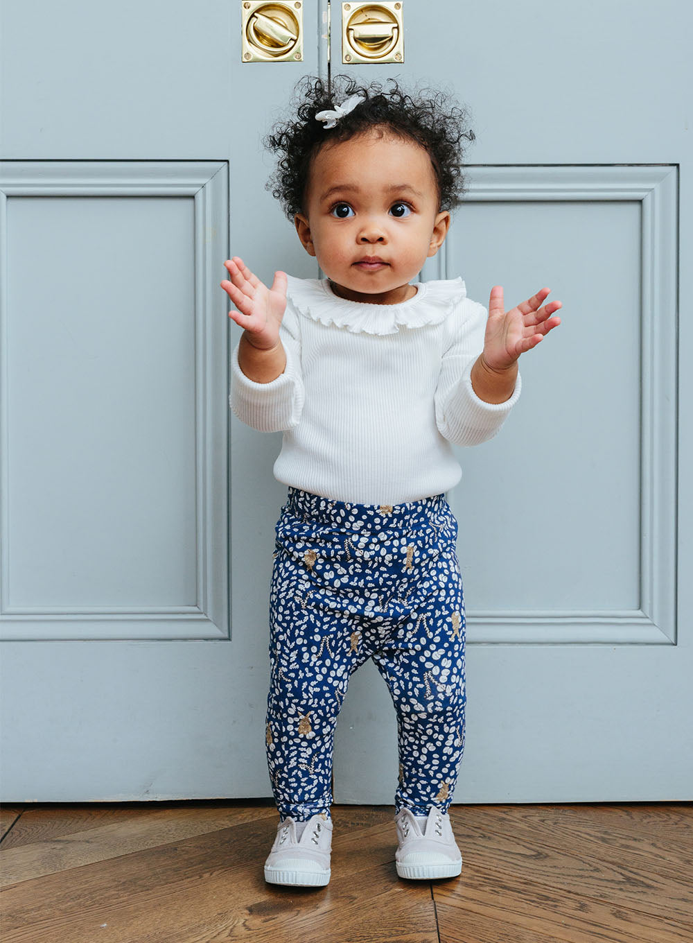 https://www.trotters.co.uk/cdn/shop/files/confiture-leggings-little-woodland-bunny-leggings-in-navy-31037636149309.jpg?height=2048&v=1694447220&width=2048