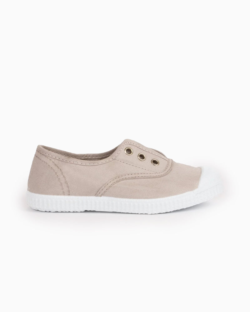 Hampton Canvas Canvas Shoes Hampton Canvas Plum Plimsolls in Putty