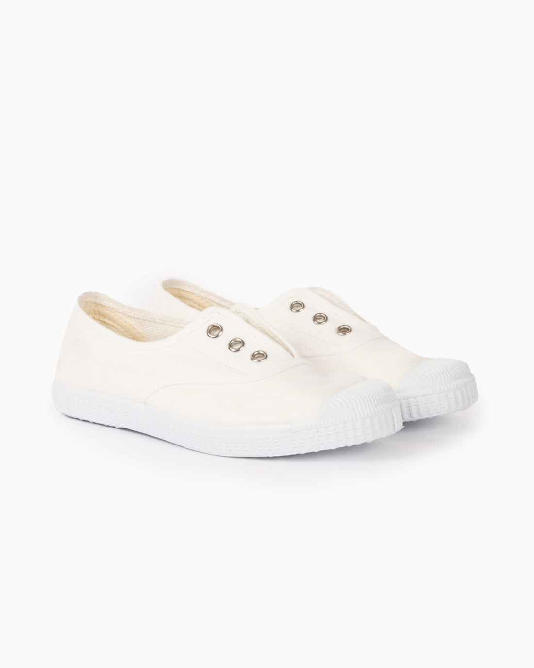 Hampton Canvas Canvas Shoes Hampton Canvas Plum Plimsolls in White