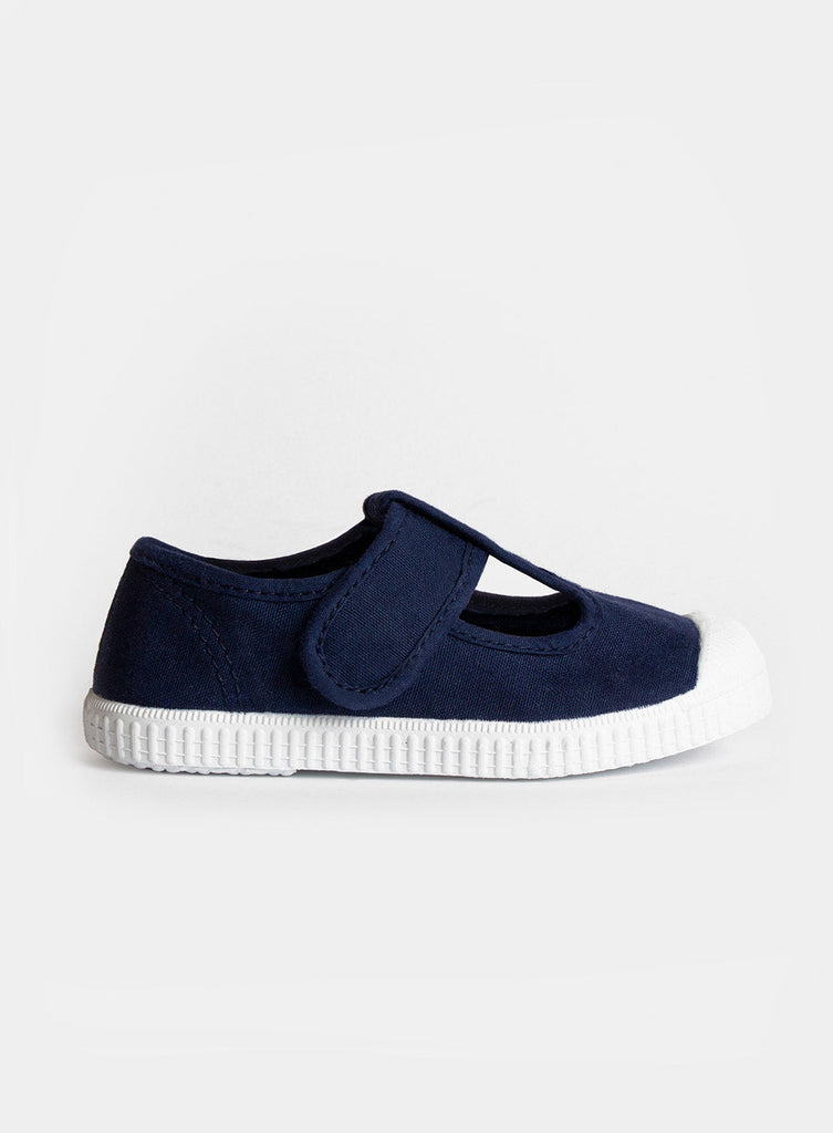 Hampton Canvas Canvas Shoes Hampton Canvas Champ Shoes in Navy