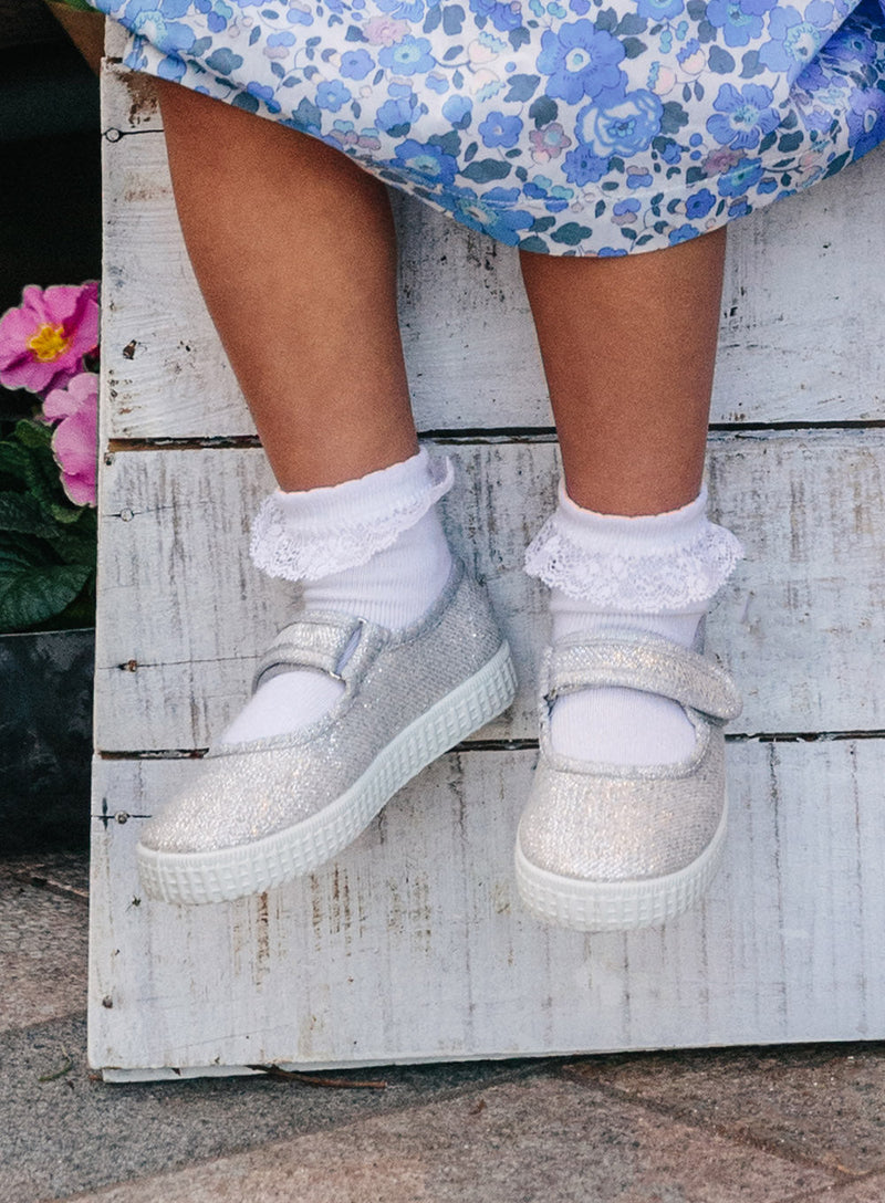 Hampton Canvas Canvas Shoes Hampton Canvas Martha Shoes in Silver