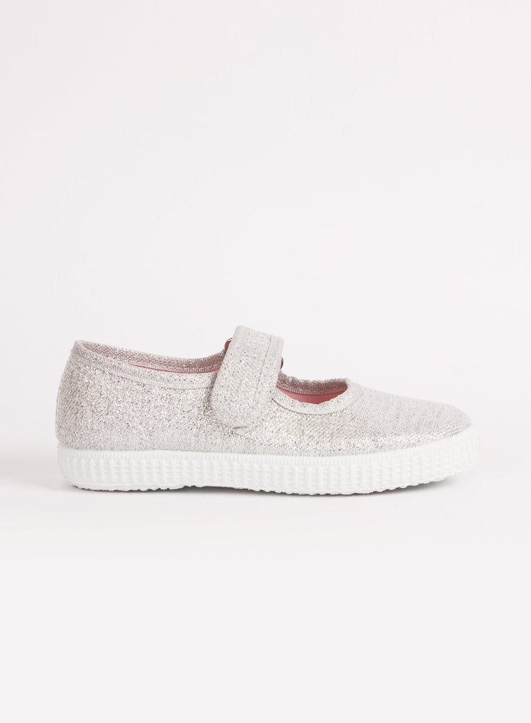 Hampton Canvas Canvas Shoes Hampton Canvas Martha Shoes in Silver - Trotters Childrenswear