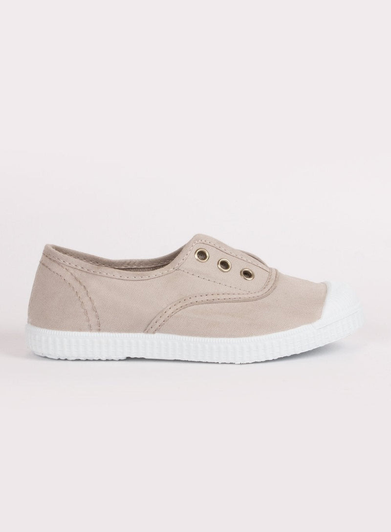 Hampton Canvas Canvas Shoes Hampton Canvas Plum Plimsolls in Putty