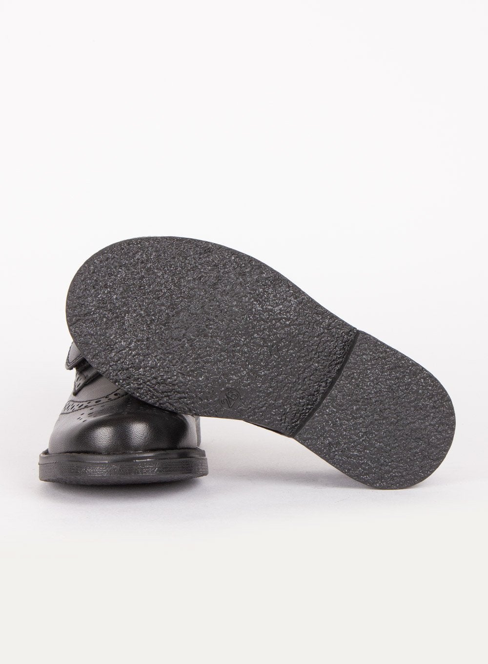 Hampton Classics School Shoes Hampton Classics Gregory School Shoes in Black - Trotters Childrenswear