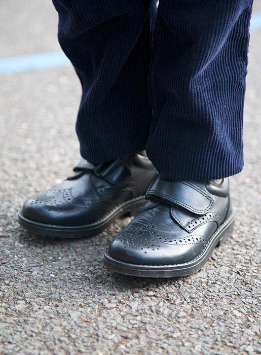 Hampton Classics School Shoes Hampton Classics Gregory School Shoes in Black - Trotters Childrenswear
