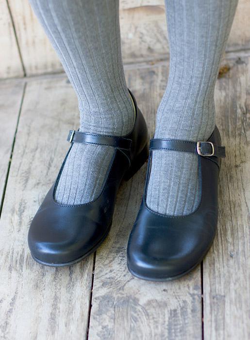 Hampton Classics Kate Girls School Shoes in Navy | Trotters