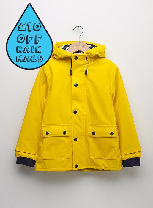 Petit Breton Rainmac Rain Coat in Yellow